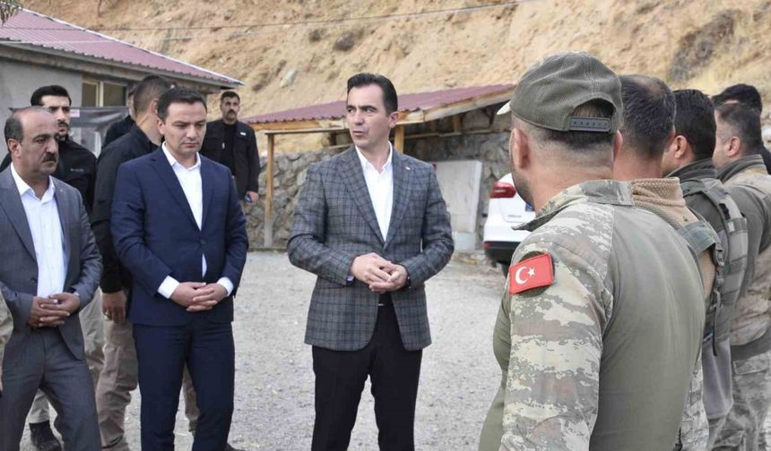 Vali Karakaya köylerdeki yatırımları inceledi