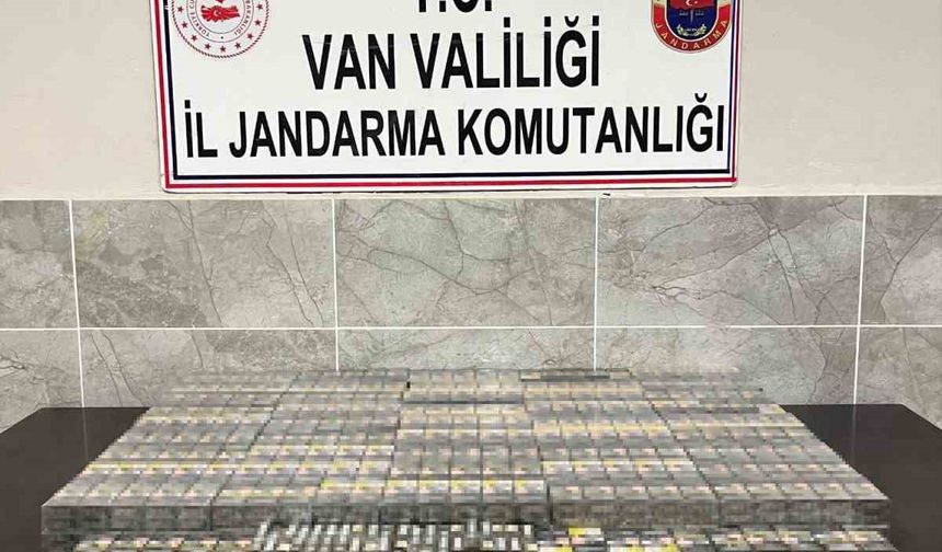 Van’da 990 paket kaçak sigara ele geçirildi
