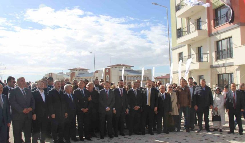 Yozgat’ta TOKİ konutları hak sahiplerine teslim edildi