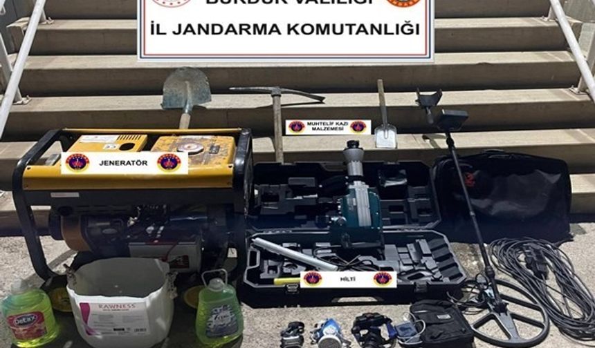 Burdur’da kaçakçılık operasyonunda 7 gözaltı