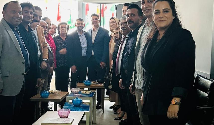 CHP’li Meclis Üyelerinden Akdeniz Eş Başkanlarına Destek Ziyareti