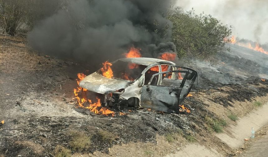 Alev Alan Araçtan Son Anda Kurtuldular