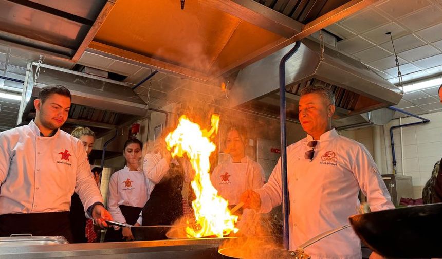 İstiridye mantarları gastronomi öğrencilerine tanıtıldı