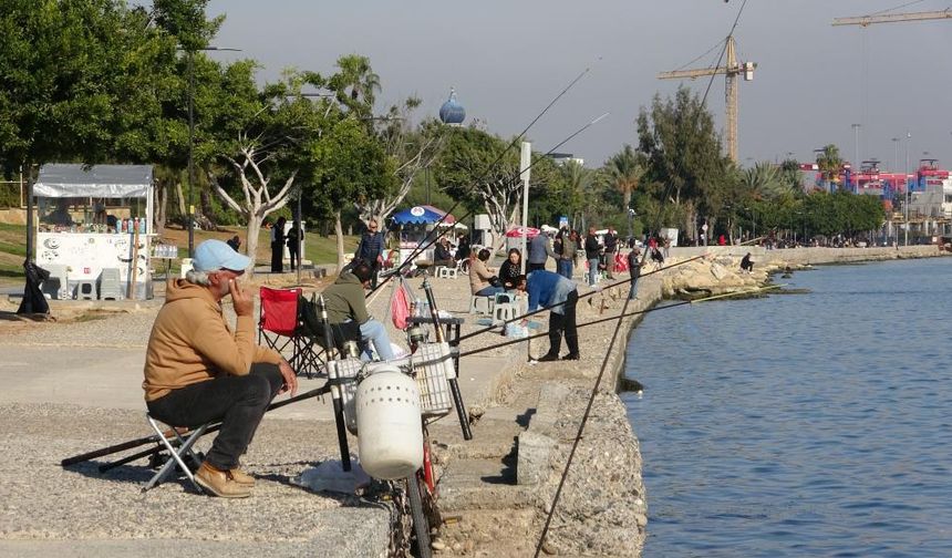 Mersin’de Aralık Ayında Pastırma Yazı Yaşanıyor
