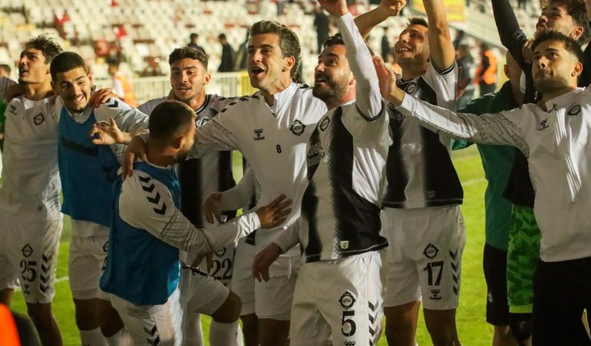 Altay, devreyi galibiyetlerle tamamladı