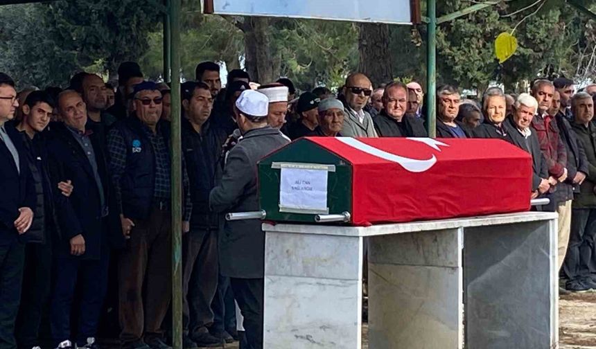 Antalya'daki baba ocağına izne gelen 23 yaşındaki yedek subay hayatını kaybetti