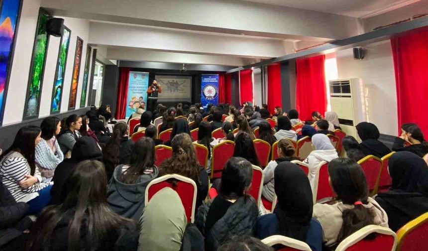 Osmaniye'de öğrencilere kişisel güvenlik eğitimi