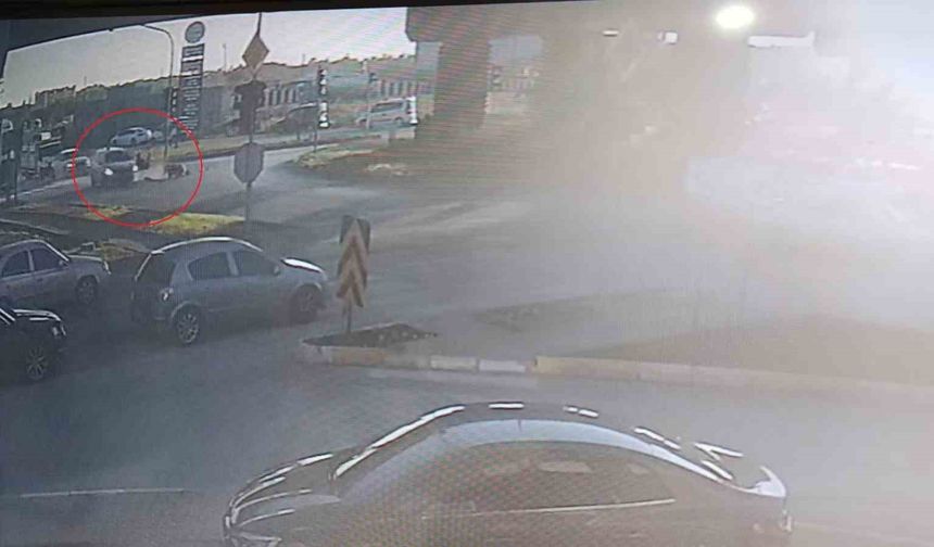 Otomobille çarpışan motosikletli yola savruldu: 1 yaralı