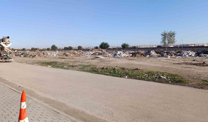 Sokak ortasında vahşice öldürüldü: 19 yaşındaki genç defalarca bıçaklandı