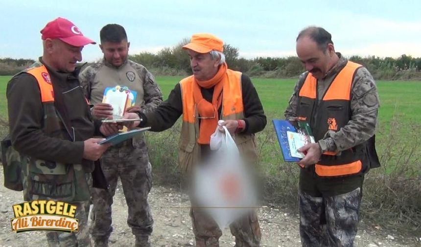 Ali Birerdinç’ten Köy Çocuklarına Kitap, Çiftçiye Tohum Desteği