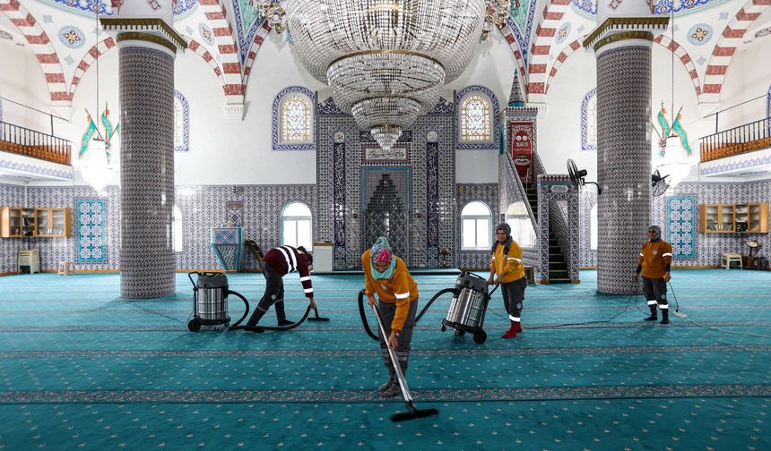 Mezitli Belediyesi’nden İbadethanelerde Hijyen Seferberliği