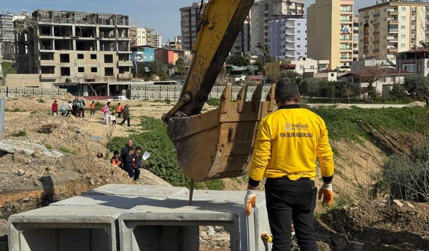 Tarsus'ta Sel Sonrası Dere Yatağına 20 Yeni Menfez