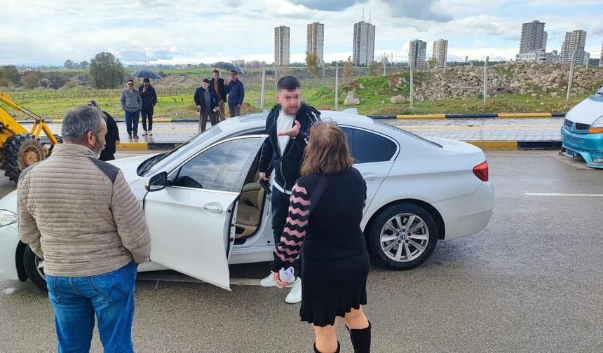 Adana’da Tapu Eylemi: Silahlı Sürücü Yolu Açtırdı