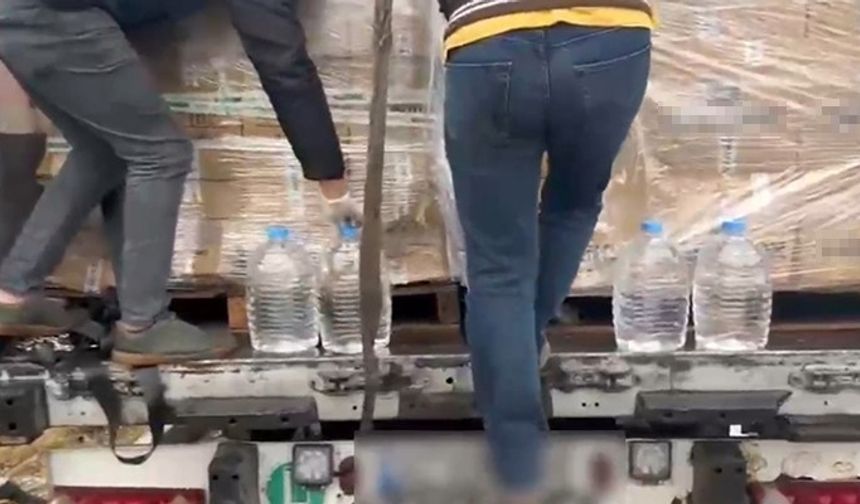 Adana'da 3 bin litre sahte alkol ele geçirildi