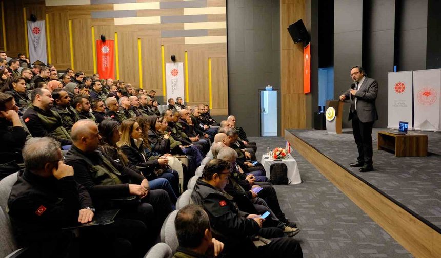 Adana'da orman teşkilatına yönelik etkili iletişim ve liderlik eğitimi düzenlendi