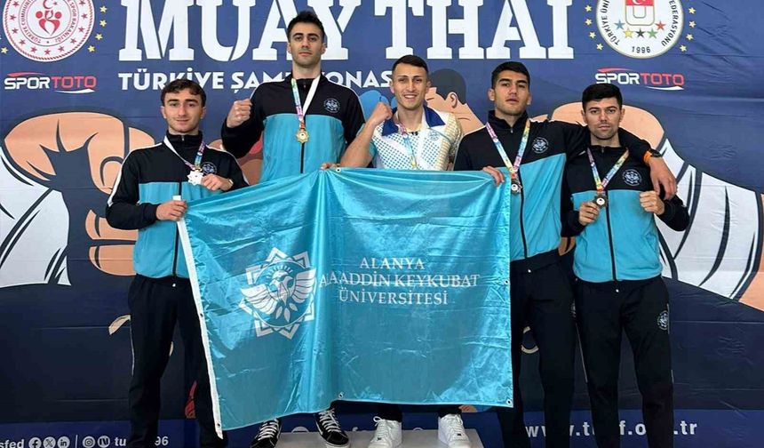 ALKÜ, Muay Thai şampiyonasından 5 madalya ile döndü