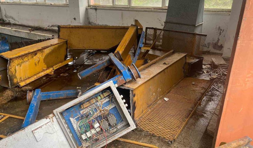 Faal olmayan Su Temin Projesi Tesisine girip 6 milyon liralık malzeme çaldılar