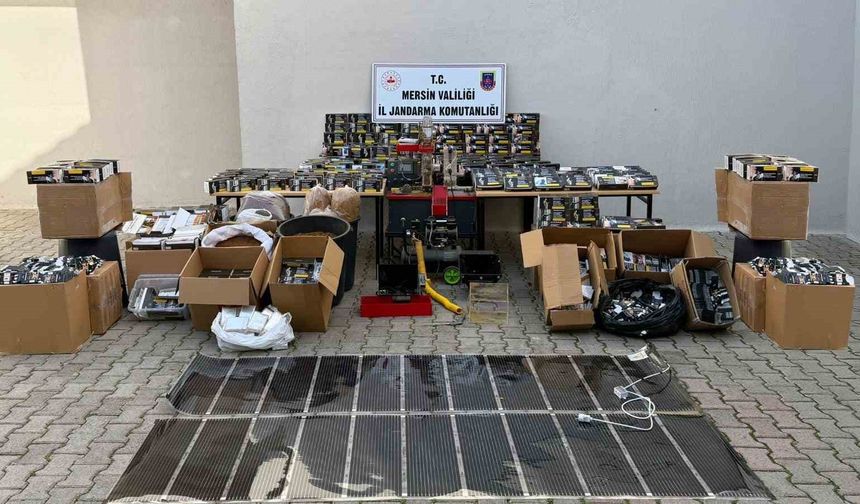 Mersin'de evinde kaçak sigara üretimi yapan şüpheli gözaltına alındı