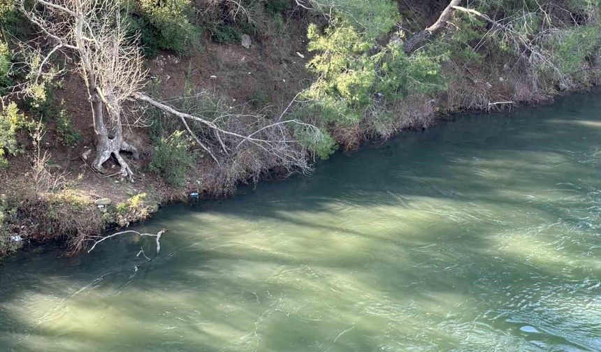 Osmaniye'de Aslantaş Barajı'nda yıllar sonra su tahliyesi başladı