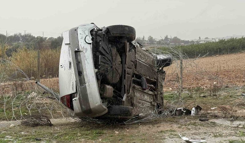 Tarsus'ta yağış kazaya neden oldu