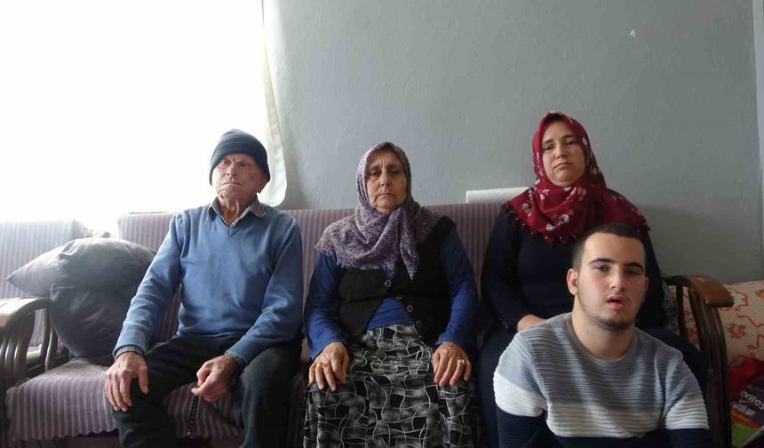 Tedavi gördüğü hastanenin depremde yıkılmasıyla vefat eden kocasının ardından 3 evladıyla hayata tutundu