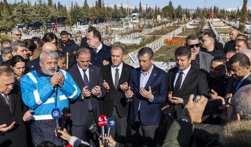 Seçer ve Özel Adıyaman’da: 6 Şubat Şehitleri Saygıyla Anıldı