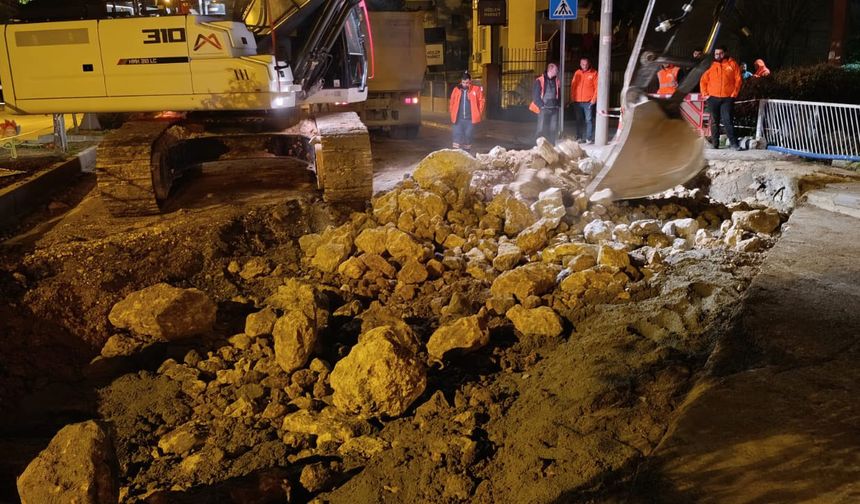 Mezitli'de Selin Hasarı 12 Saatte Silindi