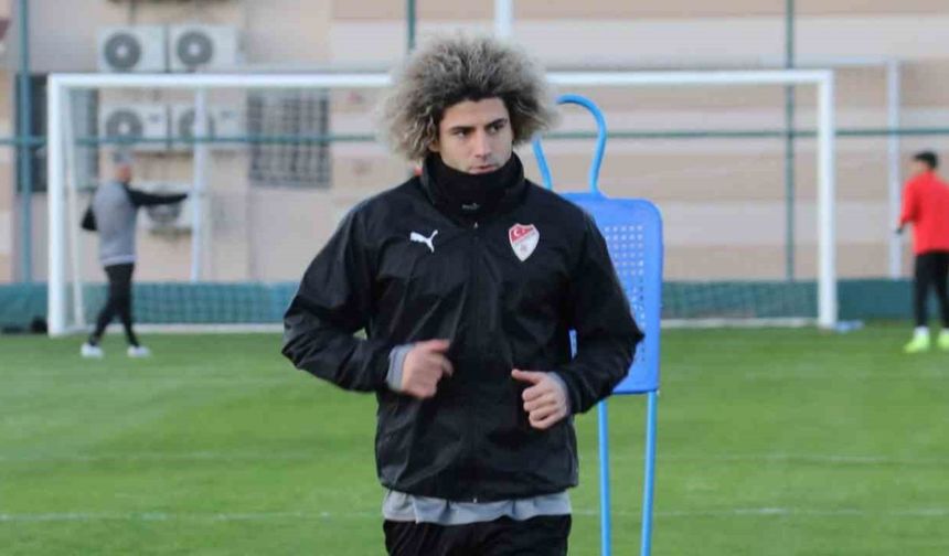 Elazığspor’da golcü Fuat Bavuk süresiz kadro dışı