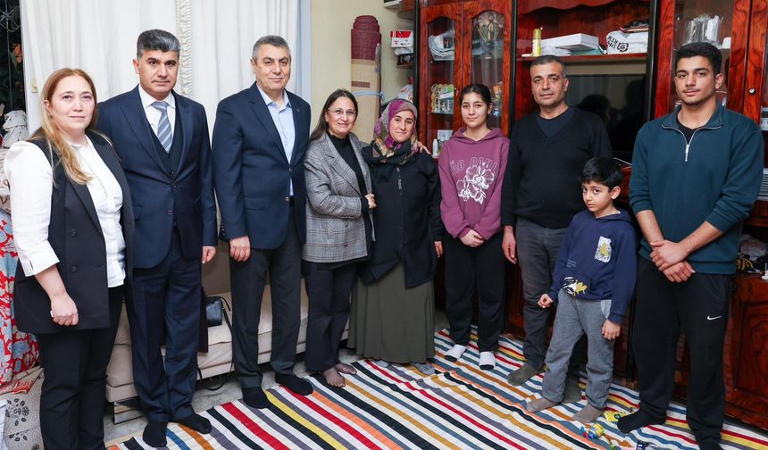 Vali Toros'tan Hal Mahallesi’ne İftar Ziyareti