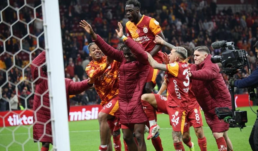 Galatasaray’da maç sonu büyük sevinç