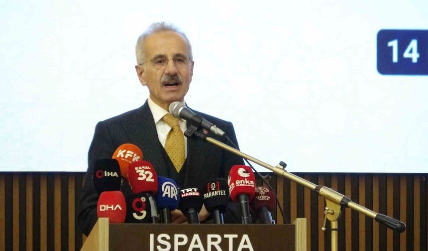 Bakan Uraloğlu: 'Hürmüz Boğazı'nda Türk bayraklı gemiler için ISPS Güvenlik Seviyesi 3'e çıkardık, karayolu taşımacılarımıza güvenli güzergahlar sağladık'