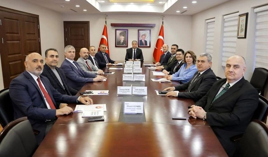 Uluslararası Adana Portakal Çiçeği Karnavalı hazırlıkları değerlendirildi