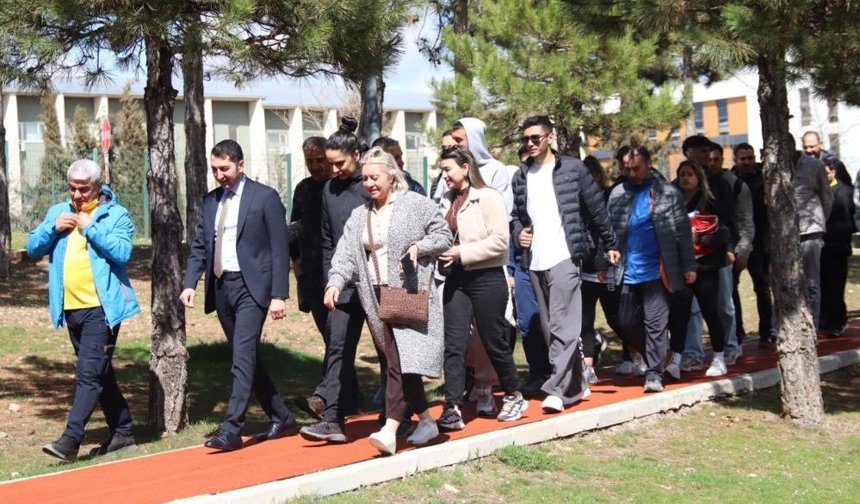 Elazığ’da Sağlıklı Yaşam İçin Dev Adım: Farkındalık Yürüyüşü