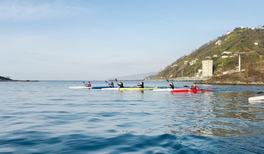 Rizeli Kanocular Köyceğiz’de Şampiyonluk İçin Kürek Çekecek