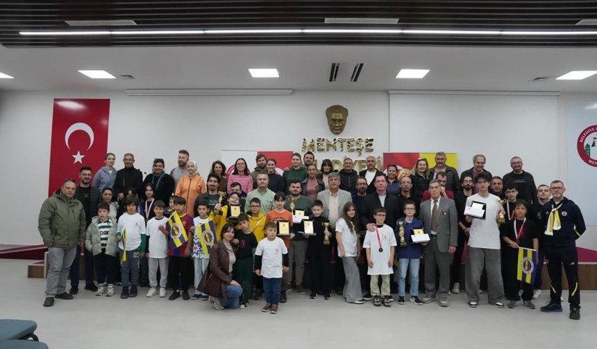Menteşe'de 23 Nisan Satranç Turnuvası: Şampiyonlar Belli Oldu