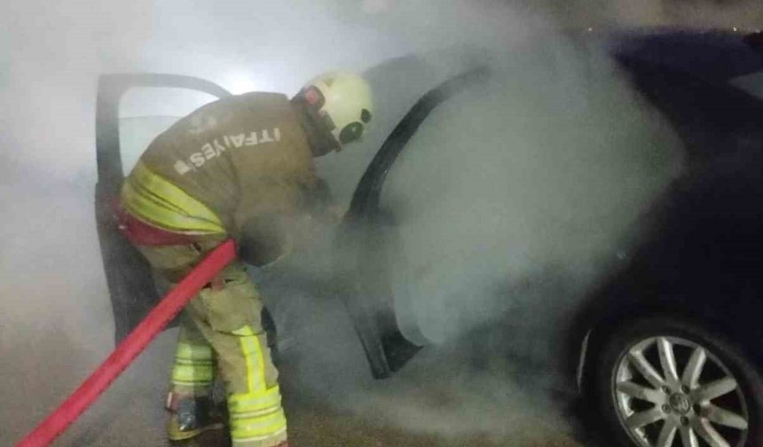 Arsuz'da otomobil yangını