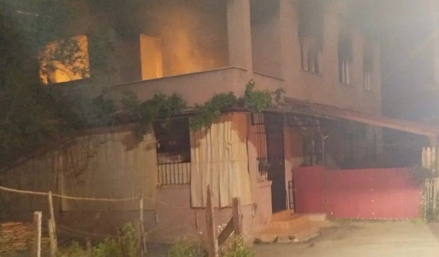 Dörtyol'da müstakil evden alevler yükseldi