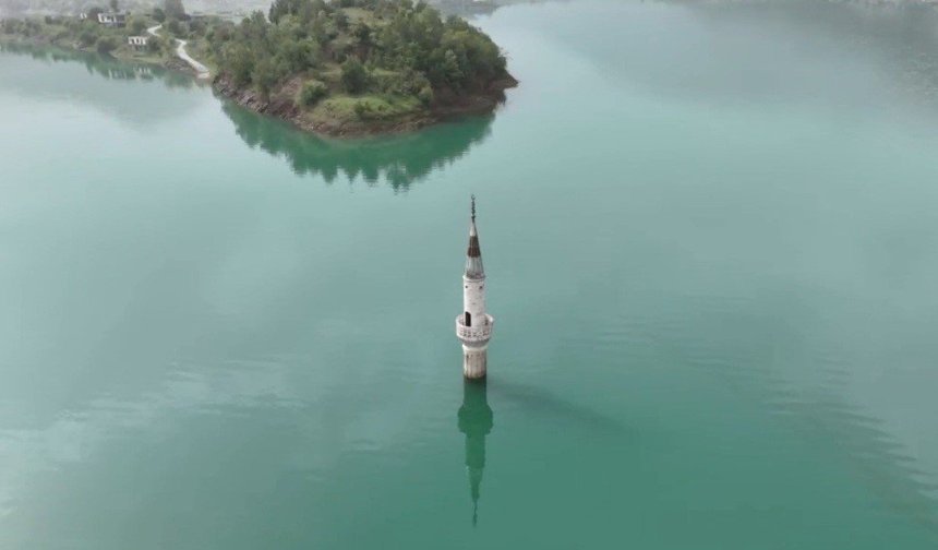 Geçmişin izi su üstünde: Minare ayakta