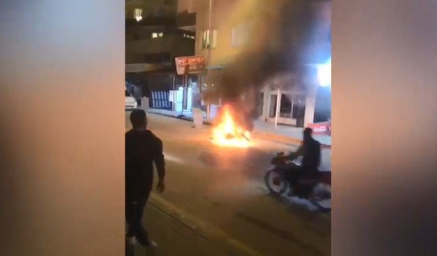 Motosiklet alev alev yandı