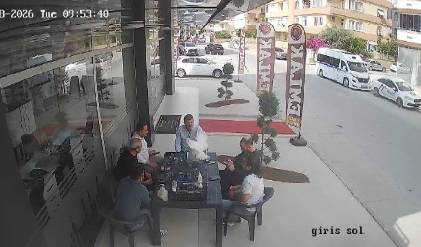 Tarsus'ta Gökten Tavuk Düştü: Çay Keyfi Panikle Bitti!