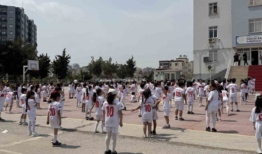 Yüzlerce öğrenciden Arda Güler'e '10 numara' davet