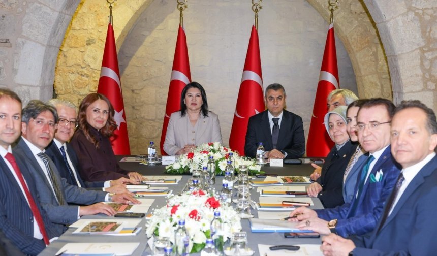 Vali Toros’tan Dikkat Çeken Toplantı: Talepler Masaya Yatırıldı