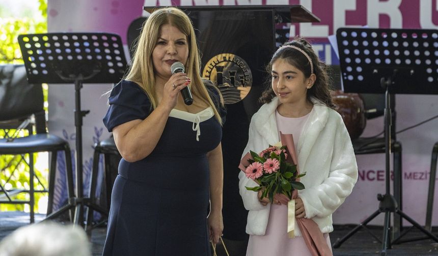 Down Kafe’de Anneler Günü Coşkusu