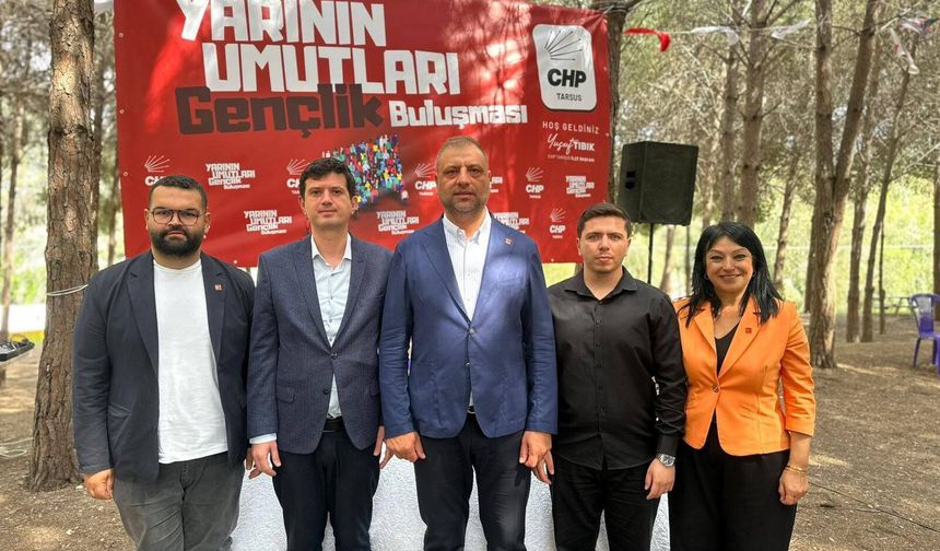 Tarsus'ta Gençlerden "Umut Sandığı" Hamlesi