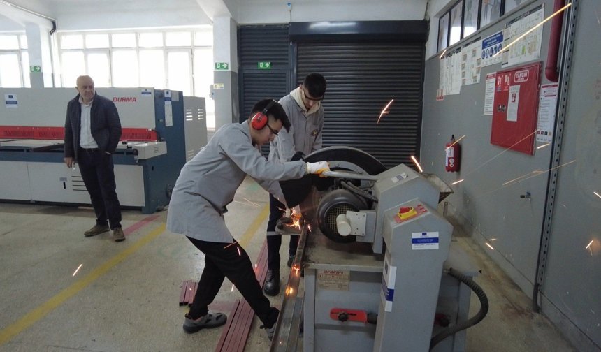 Mersin’de Marifetli Gençler Yarıştı