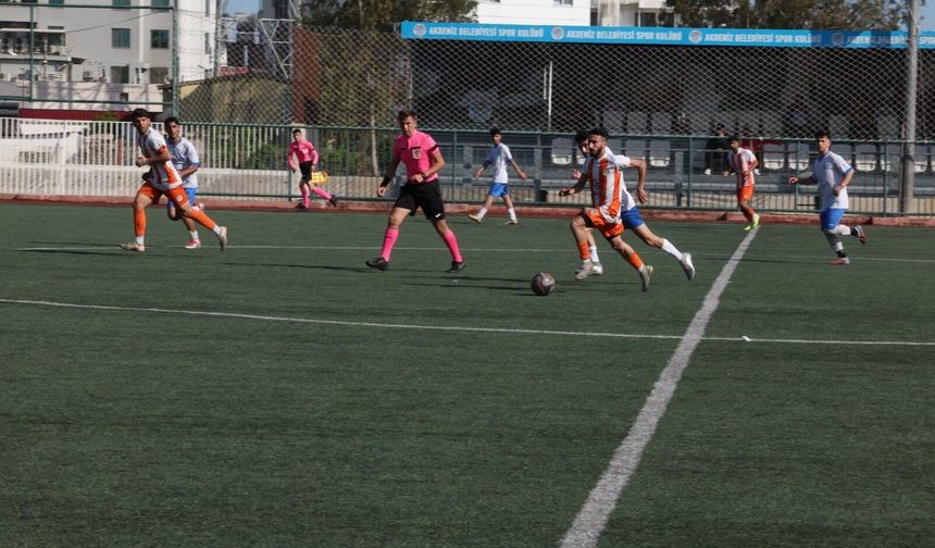 Akdeniz Belediye Spor’dan Gol Yağmuru: 7-1