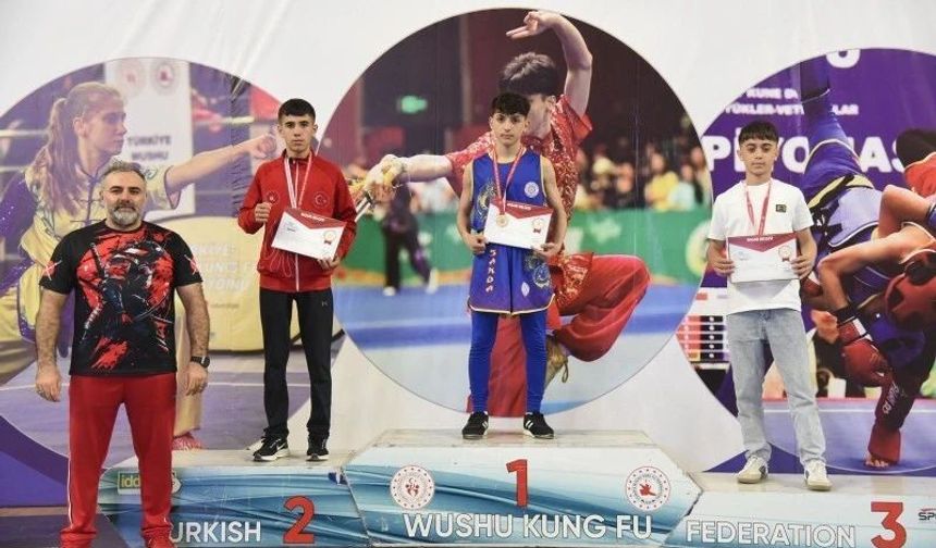 Kurtalanlı Wushuculardan Madalya Yağmuru