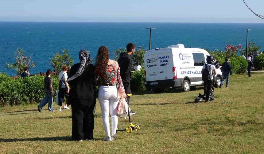 Antalya'da 40 metrelik falezlerden düşen şahıs hayatını kaybetti