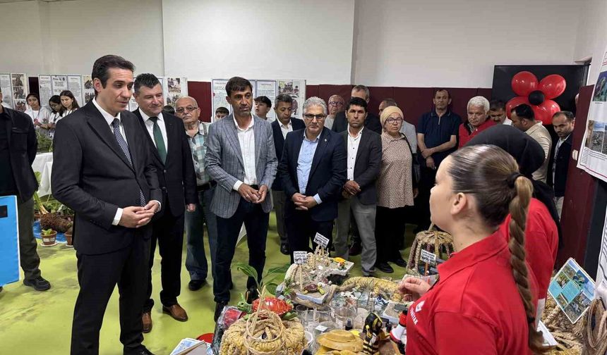 Bozyazı'da Bilim Fuarı açıldı