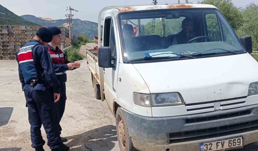 Eğirdir'de bayram öncesi hayvan sevklerine sıkı denetim